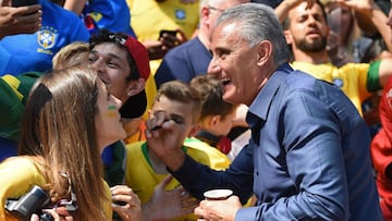 Tite, seleccionador de Brasil, no tiene un equipo inicial definido para el Mundial.