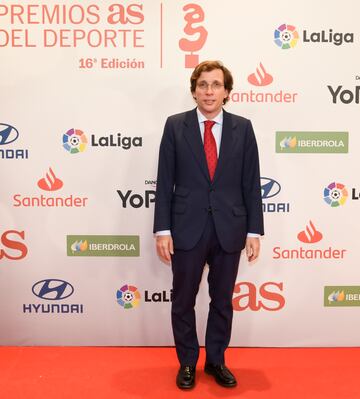 José Luis Martínez Almeida, alcalde de Madrid a su llegada a los Premios AS 2022.





