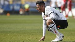 La regla Sub 20 hace peligrar la titularidad de Barrios en el final