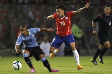 Chile cierra el a&ntilde;o futbol&iacute;stico ante Uruguay en el Monumentak y aqu&iacute; los detalles en im&aacute;genes.