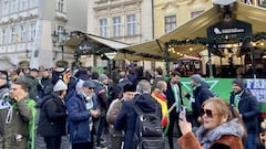 Aficionados del Betis en Praga.