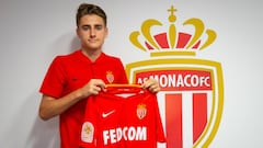 Monaco sign Barcelona teenager Robert Navarro