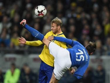 Italy veterans preparing for World Cup test against Sweden