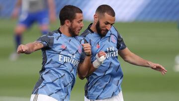 Hazard y Benzema, en el calentamiento previo al partido contra del Eibar.