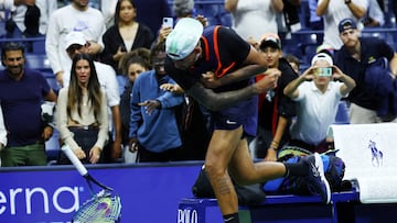 Tennis - U.S. Open - Flushing Meadows, New York, United States - September 7, 2022 Australia's Nick Kyrgios smashes his racket after his quarter final match against Russia's Karen Khachanov REUTERS/Mike Segar TPX IMAGES OF THE DAY