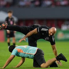 La MLS veta a Yassine Cheuko, el escolta de Messi