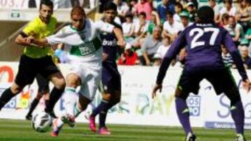 El Elche se asegura el título tras empatar con el Castilla