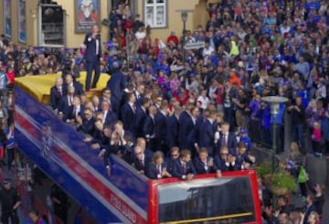 Las imgenes del recibimiento a la seleccin de Islandia