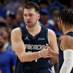 Cómo Dallas Mavericks regaló a sus actuales estrellas a Lakers y Knicks