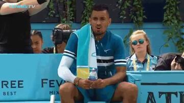 Kyrgios simula masturbarse en un partido y la ATP le multa