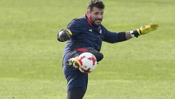 Iago Herrerín regresa a la Copa para suplir al tocado Kepa.