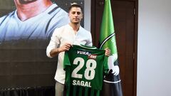 Sagal es presentado en Turquía