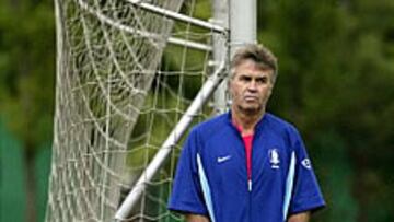 <B>¿TEMOR?</B> Guus Hiddink cree que los alemanes son físicamente fuertes y eficientes.