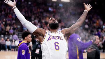 All eyes are on LeBron James, who is expected to return to the Lakers’ lineup Thursday, as he chases Abdul-Jabbar’s all-time scoring record.