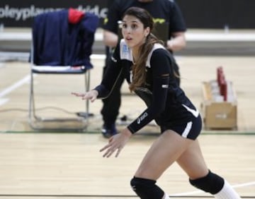 El debut de Daniela Ospina en el voleibol español