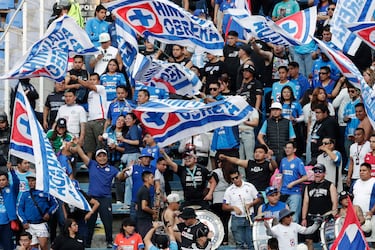 Cruz Azul pone en juego su invicto en Monterrey