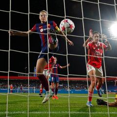 Alexia acaba con el Benfica con un doblete y susto