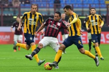 Carlos Bacca anota con Milán después de un mes.