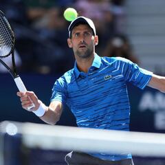 Djokovic liquida a Carballés para alargar su racha: 34-1 en grandes