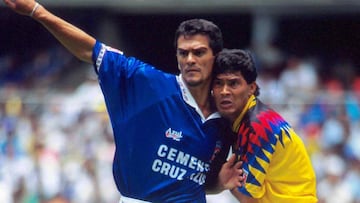 Carlos Hermosillo, máximo goleador del América - Cruz Azul; Oribe aún lejos