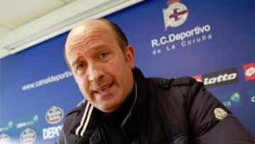 Lotina: "Nunca Madrid y Barça llegaron tan fuertes"