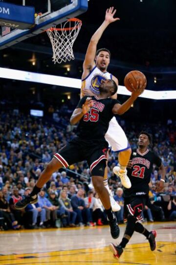 E'Twaun Moore y Klay Thompson.