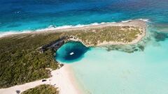 El agujero azul de Bahamas donde se est&aacute;n batiendo los r&eacute;cords del mundo de apnea. 