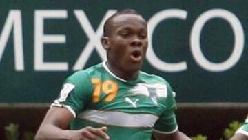 Coulibaly celebrando un gol.