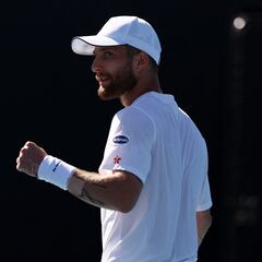 Moutet: “De Alcaraz admiro sus bíceps, son enormes”