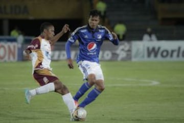 Otálvaro volvió como titular y marcó un golazo que acerca al equipo embajador a los ocho