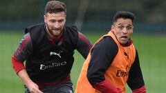 Alexis entrena normal y estará en el duelo ante Bournemouth