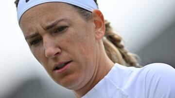 La tenista bielorrusa Victoria Azarenka, durante su partido ante Yuan Yue en Wimbledon.