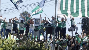 Antes de la primera final de la Liga BetPlay, la afición Verdolaga llegó hasta la sede en Guarne para alentar a sus jugadores en la previa del juego ante Millonarios.