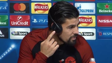 ?Qu¨¦ mal lo pas¨® Nolito con la rueda de prensa en ingl¨¦s!