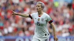 La capitana de Estados Unidos femenil, Megan Rapinoe, se ha ganado el cari&ntilde;o de la afici&oacute;n de su pa&iacute;s, y lo demostraron al ponerla como &quot;Presidenta de USA.&quot;