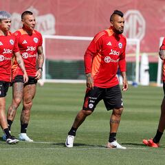 ¿Vidal titular? La sorpresiva formación que prepara Gareca para enfrentar a Perú en Lima
