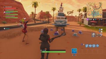 Un pastel de cumpleaños en Fortnite Battle Royale