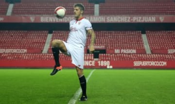 Jovetic, nuevo jugador del Sevilla.