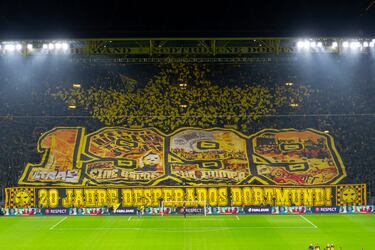 El estadio del Borussia de Dortmund, Signal Iduna Park, es uno de los feudos más famosos y con mayor ambiente de Europa. Situado  en la ciudad de Dortmund, en el estado federado de Renania del Norte-Westfalia, al oeste de Alemania. Es el quinto estadio más grande de Europa, y el tercer hogar más grande de un club europeo de primer nivel después del Camp Nou y el Estadio Santiago Bernabéu.
