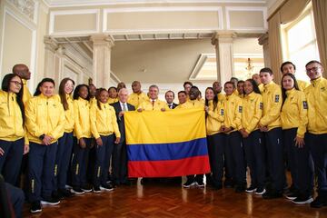 El Presidente de la República, Iván Duque, entregó el Pabellón Nacional a los deportistas de la delegación colombiana, encabezada por el boxeador Yuberjén Martínez, que estarán en los Juegos Panamericanos de Lima 2019, a llevarse a cabo del 26 de julio al 11 de agosto.