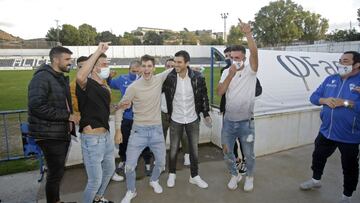 18-11-21 
 CFI ALICANTE 
 LOS JUGADORES DEL ALICANTE CELEBRAN EL RESULTADO DEL SORTEO DE COPA DEL REY QUE LES ENFRENTARA AL BETIS