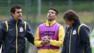 Juanfran se retira lesionado del entrenamiento