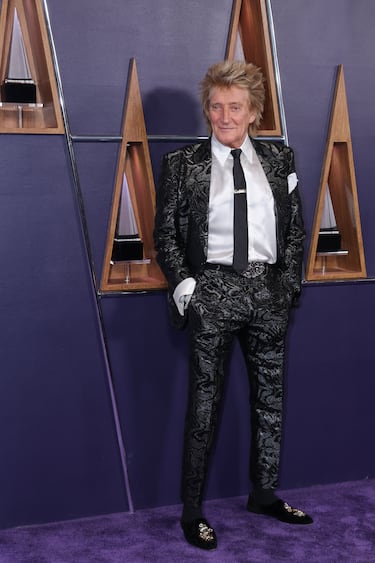 Rod Stewart posa en la alfombra roja de los American Music Awards 2025 celebrados en Las Vegas.