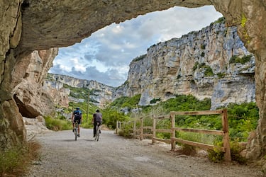 El plan perfecto para recorrer Navarra en bicicleta este otoño