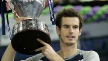 <b>EN RACHA.</b> El escocés Andy Murray, que ganó en Madrid la semana pasada, revalidó el torneo de San Petersburgo al derrotar al kazajo Andrey Golubev por un doble 6-1.