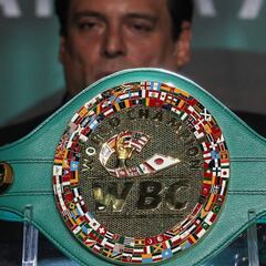 Velázquez, Evangelista, Poli y Legrá reciben la ayuda del CMB