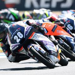 Artigas acentúa en Jerez el liderato en el Júnior de Moto3