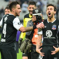 El eufórico festejo del Mago Valdivia tras la clasificación