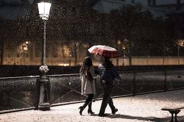 Esta circunstancia se ha dado gracias la llegada de una masa de aire frío continental que ha mantenido las temperaturas bajo cero desde la madrugada.

