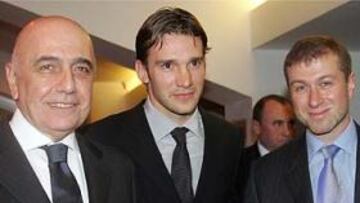 <B>AMIGOS.</B> Shevchenko y Roman Abramovich nunca han ocultado su amistad.